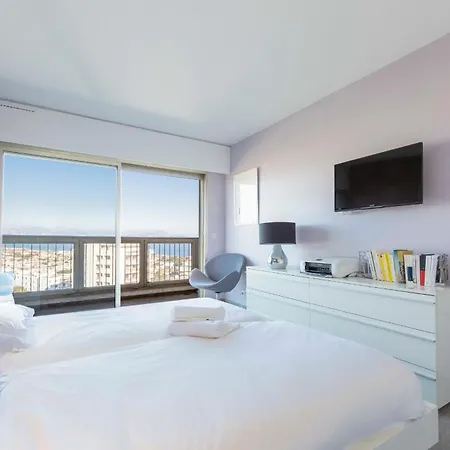 Le Chambord Stylish 2-bedroom With Breathtaking View In Antibes! Antibes