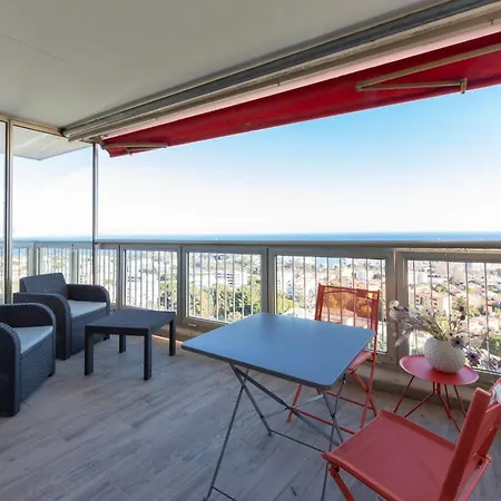 Feriehus Le Chambord Stylish 2-bedroom With Breathtaking View In Antibes! *