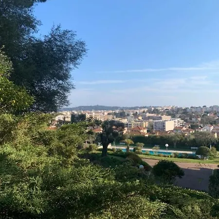 Le Chambord Stylish 2-bedroom With Breathtaking View In Antibes! 昂蒂布