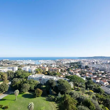 Le Chambord Stylish 2-bedroom With Breathtaking View In Antibes!