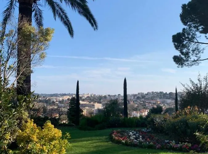 Le Chambord Stylish 2-bedroom With Breathtaking View In Antibes! * Antibes