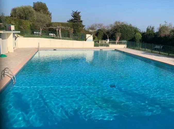 Le Chambord Stylish 2-bedroom With Breathtaking View In Antibes!