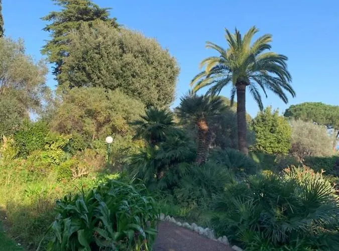 Le Chambord Stylish 2-bedroom With Breathtaking View In Antibes! * Antibes