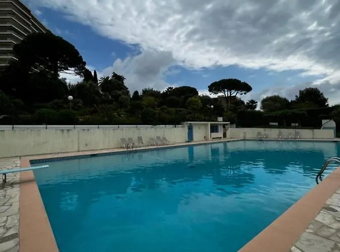 Vakantiehuis Le Chambord Stylish 2-bedroom With Breathtaking View In Antibes! *