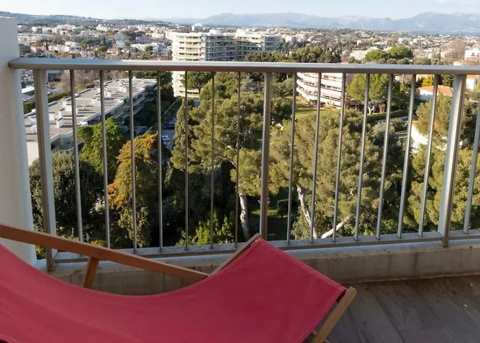 Tatil Evi Le Chambord Stylish 2-bedroom With Breathtaking View In Antibes! Antibes